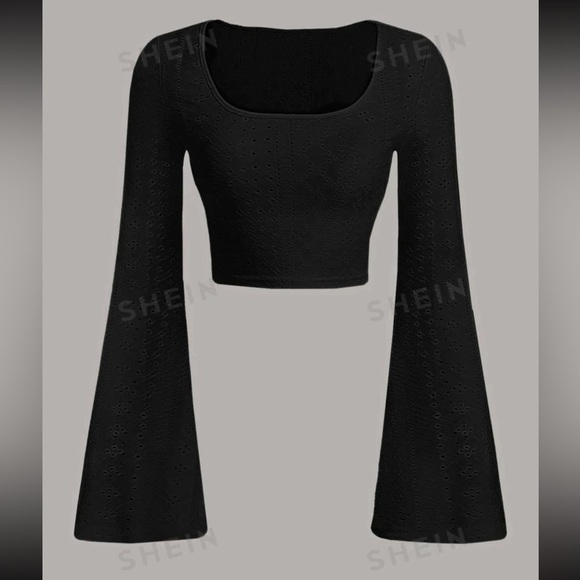 Scoop neck flounce crop tee - Picture 1 of 4